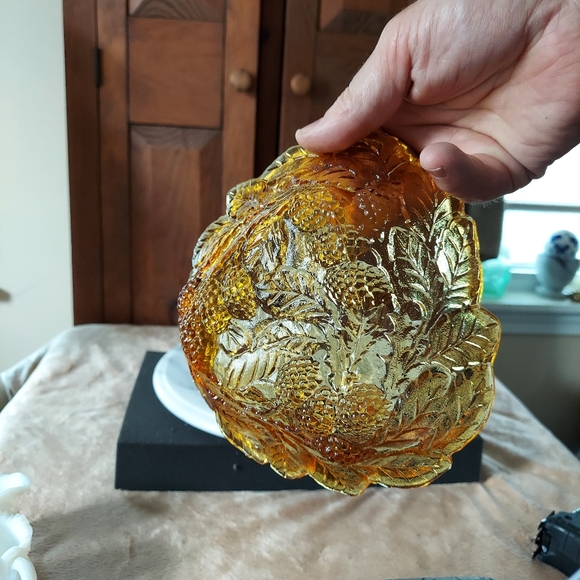 Carnival glass catch all - Picture 4 of 12